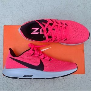 NWT Nike air zoom pegasus 36 sneakers